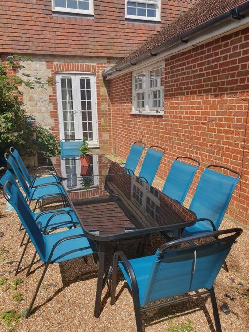Nature Charm & Fruit Delights, Multi-Generation Celebratory Home -Try, Relax, Repeat - Sellindge Ashford  Exterior photo