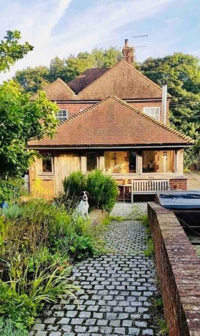 Nature Charm & Fruit Delights, Multi-Generation Celebratory Home -Try, Relax, Repeat - Sellindge Ashford  Exterior photo