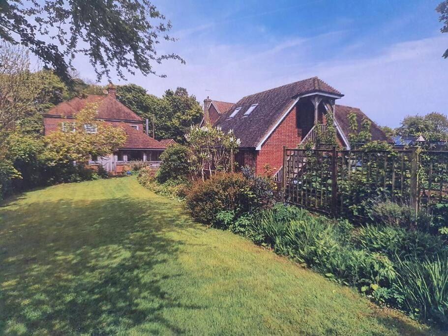 Nature Charm & Fruit Delights, Multi-Generation Celebratory Home -Try, Relax, Repeat - Sellindge Ashford  Exterior photo
