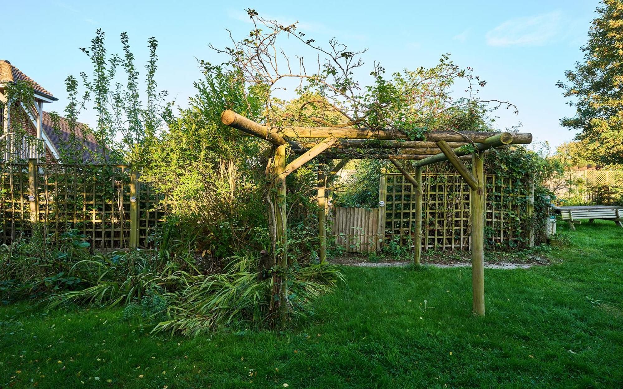 Nature Charm & Fruit Delights, Multi-Generation Celebratory Home -Try, Relax, Repeat - Sellindge Ashford  Exterior photo